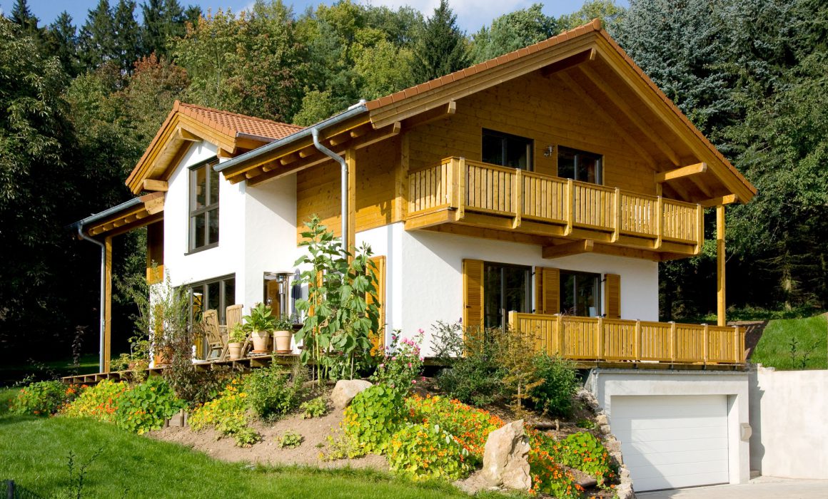 klassisches Holzhaus